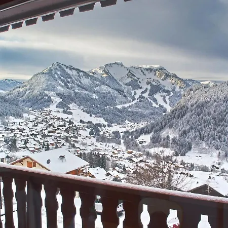2 Pieces, 4 Personnes, Balcon, Parking